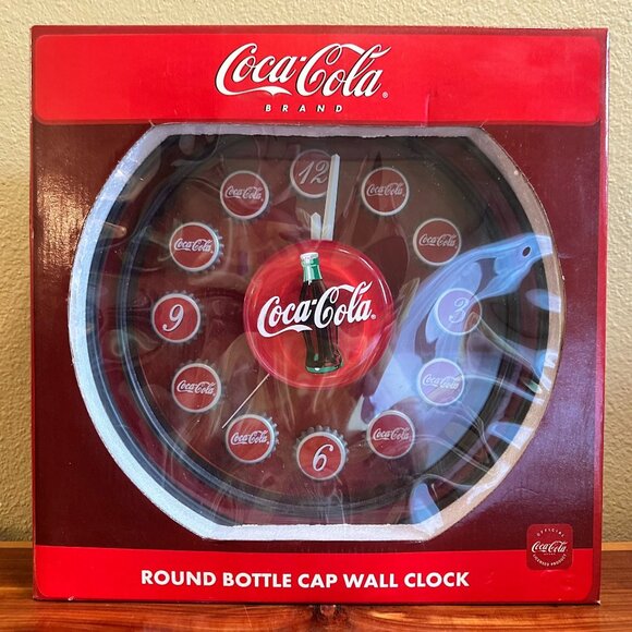 Coca-Cola Round Bottle Cap Wall Clock - Picture 1 of 3